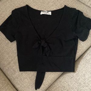 Short sleeve crop top from Forever 21. Size small.